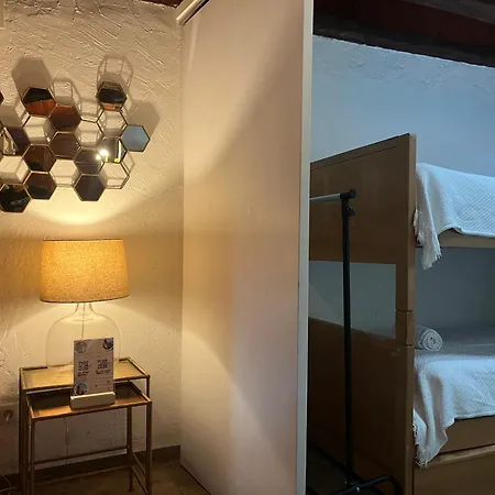 Very Charming Apartment Overlooking S Jorge Castel-2